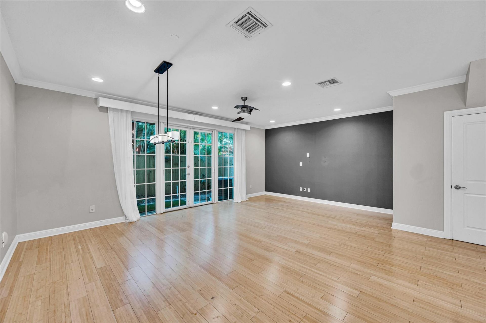 1617 NE 2nd Court, Unit NONE, Fort Lauderdale, FL 33301 Photo