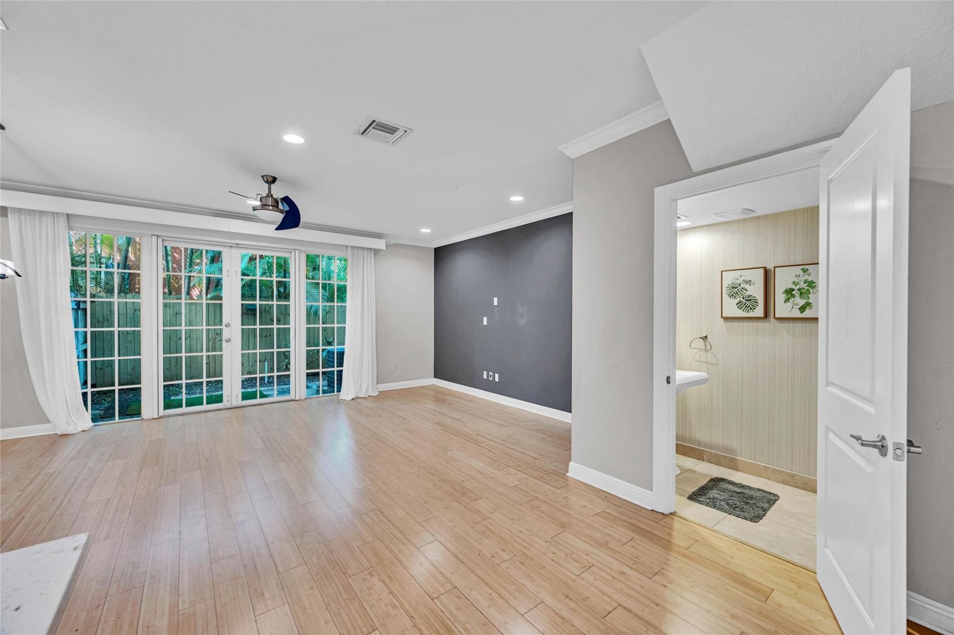 1617 NE 2nd Court, Unit NONE, Fort Lauderdale, FL 33301 Photo