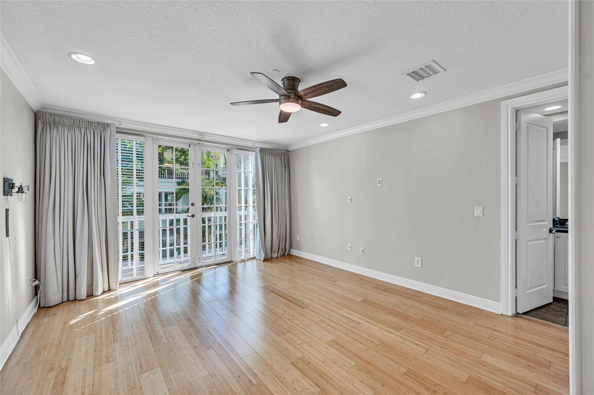 1617 NE 2nd Court, Unit NONE, Fort Lauderdale, FL 33301 Photo