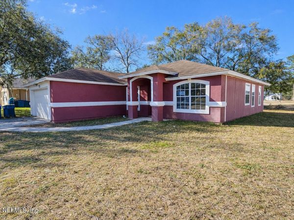 735 CHESTNUT OAK Drive, Jacksonville, FL 32218