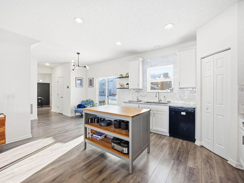 325 Green Acres Drive, Johnstown, OH 43031 Photo 12