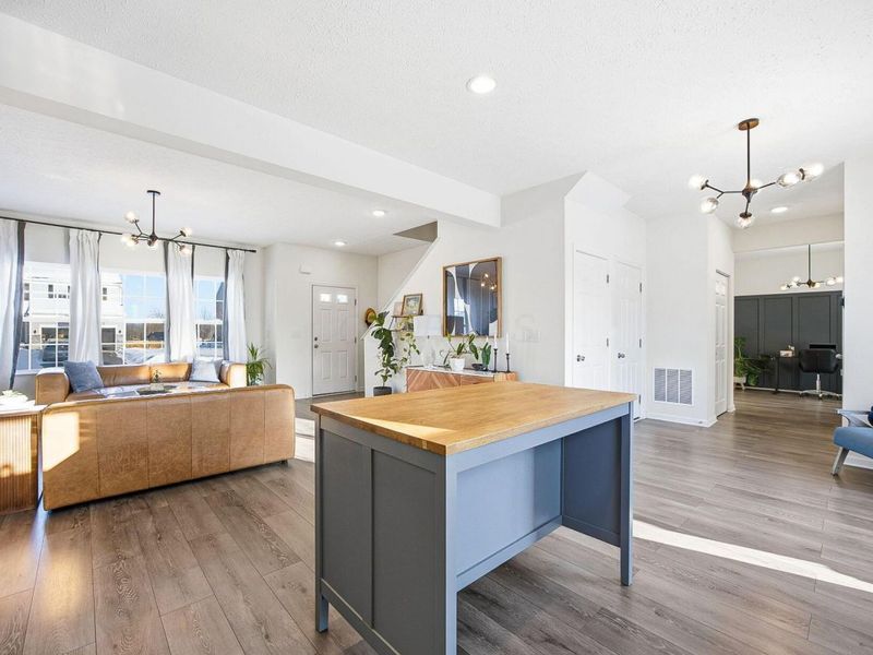 325 Green Acres Drive, Johnstown, OH 43031 Photo 16