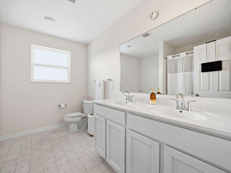 325 Green Acres Drive, Johnstown, OH 43031 Photo 33