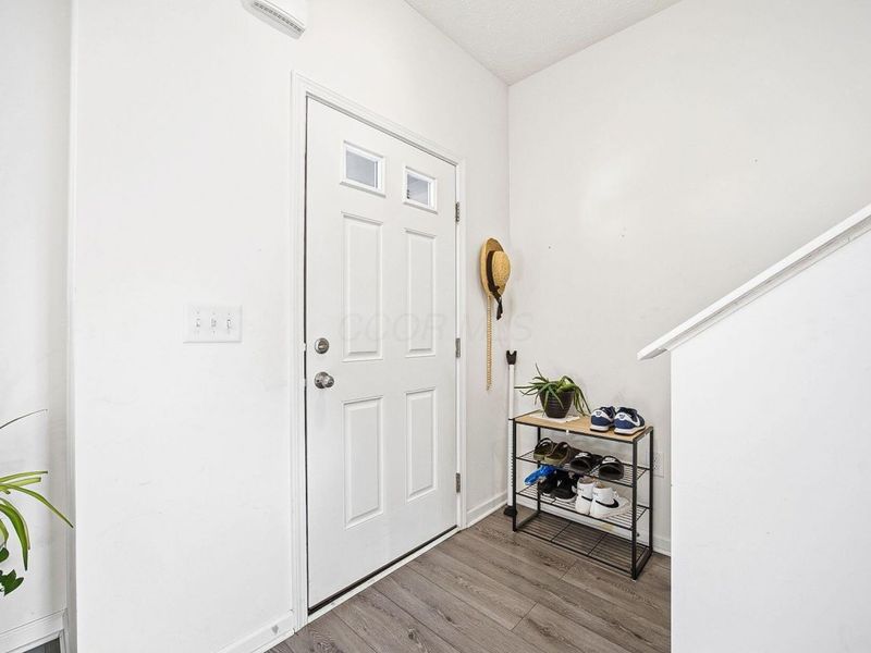 325 Green Acres Drive, Johnstown, OH 43031 Photo 5