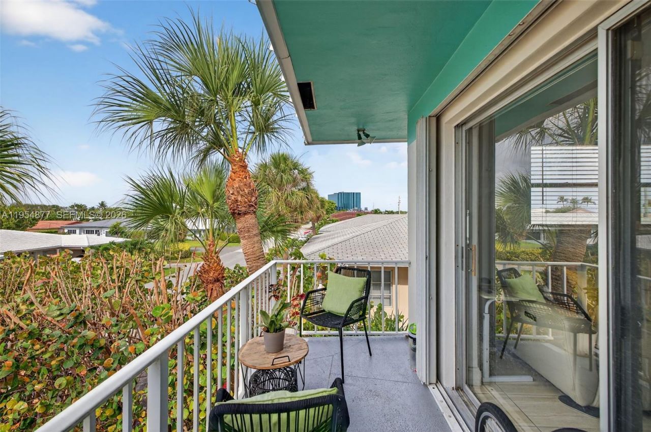 2715 NE 49th St, Unit 309, Fort Lauderdale, FL 33308 Photo