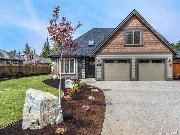 912 Ridgeline Blvd, Parksville X0X 0X0
