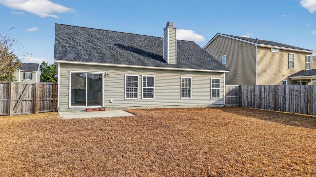 211 Avonshire Drive Photo 23