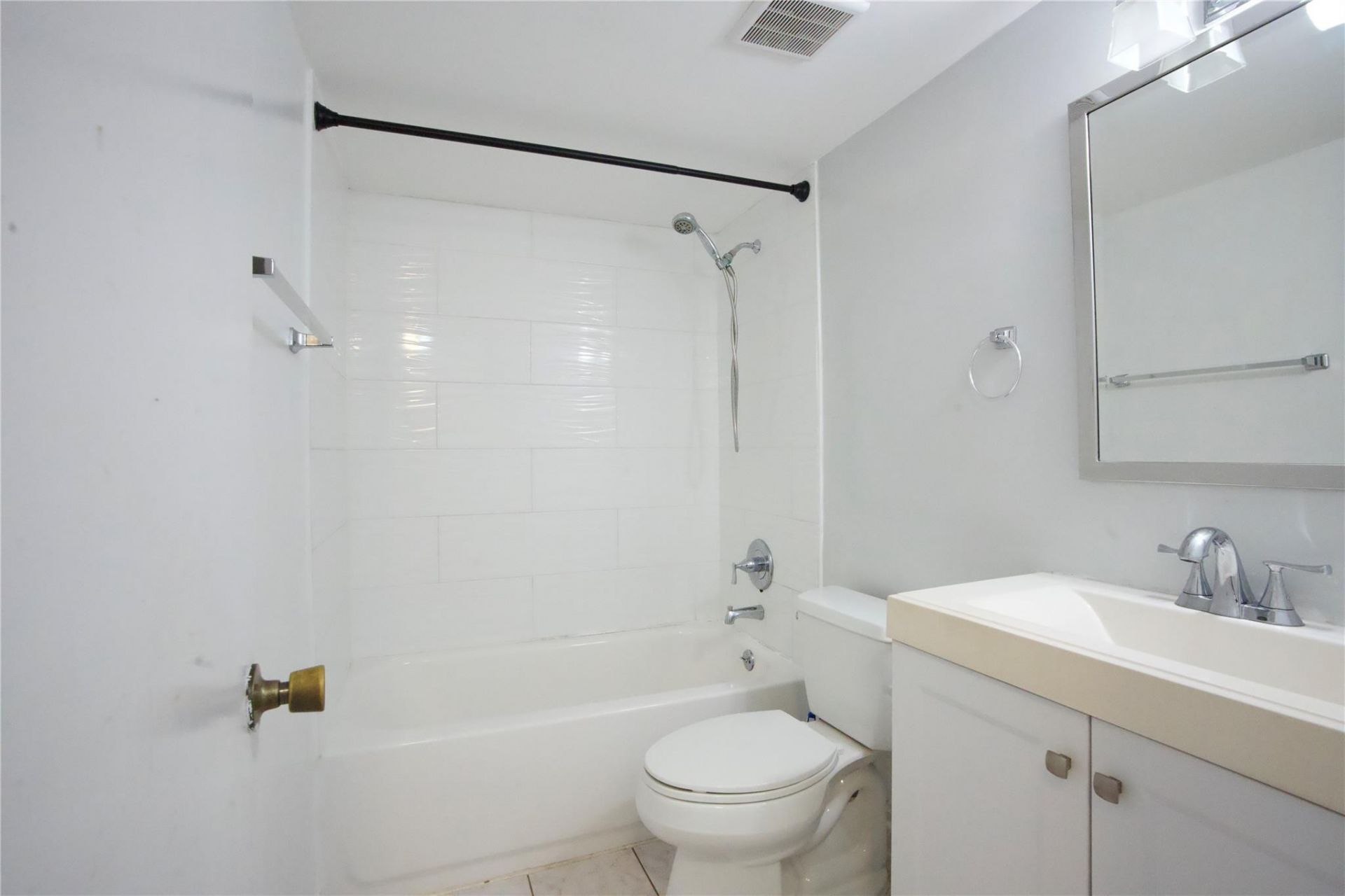 3400 Foxcroft Road, Unit 310, Miramar, FL 33025 Photo