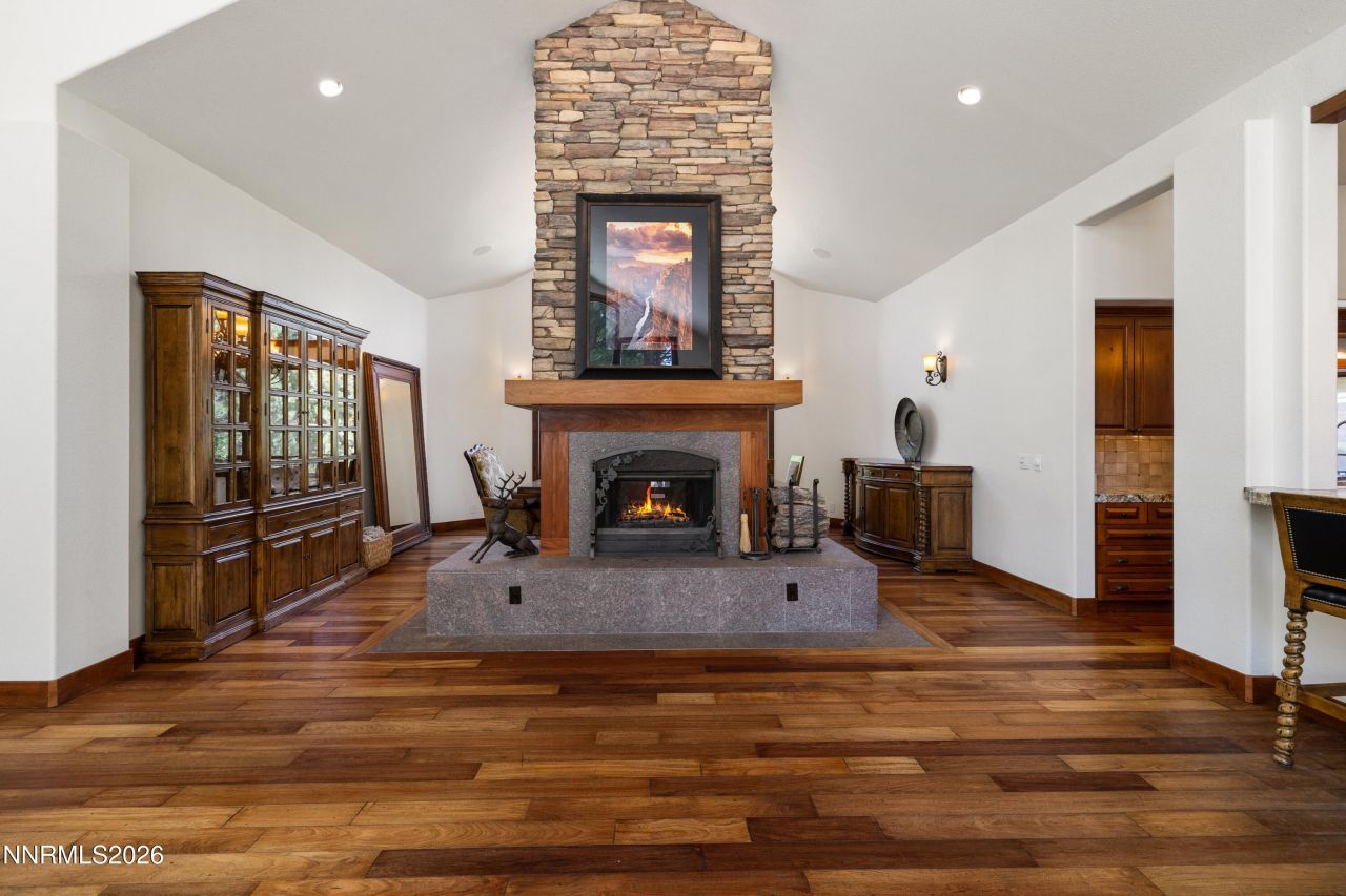 102 W Willis Lane, Reno, NV 89511 Photo