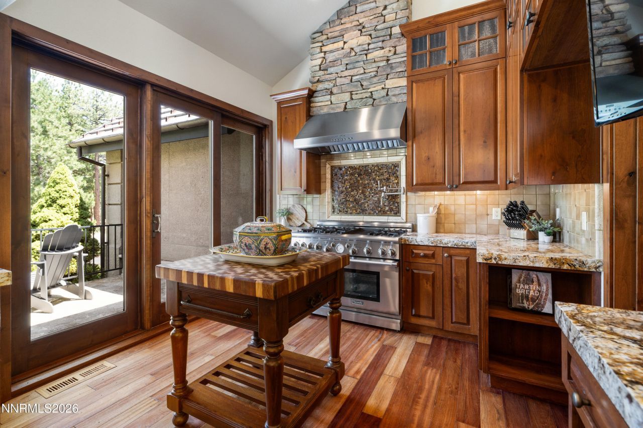 102 W Willis Lane, Reno, NV 89511 Photo