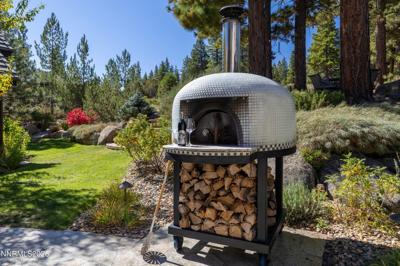 102 W Willis Lane, Reno, NV 89511 Photo