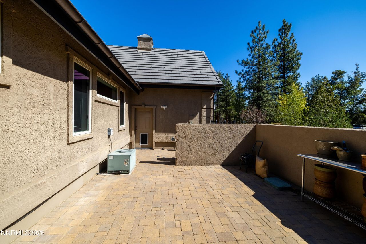 102 W Willis Lane, Reno, NV 89511 Photo