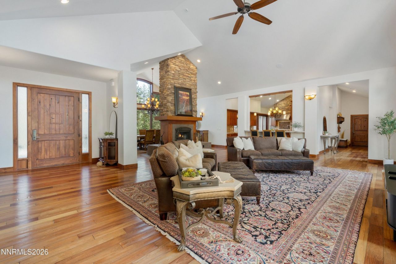 102 W Willis Lane, Reno, NV 89511 Photo