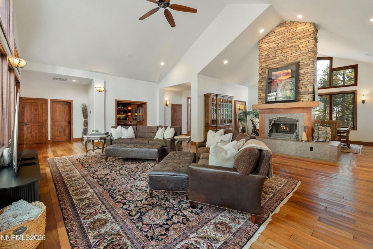 102 W Willis Lane, Reno, NV 89511 Photo