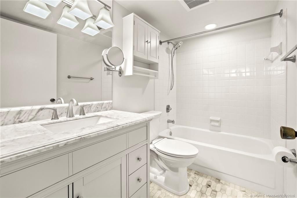 1950 SW Palm City Road, Unit 6105, Stuart, FL 34994 Photo