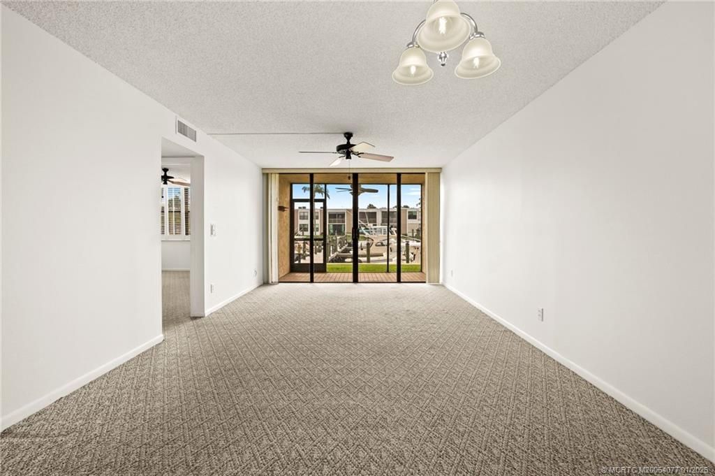 1950 SW Palm City Road, Unit 6105, Stuart, FL 34994 Photo