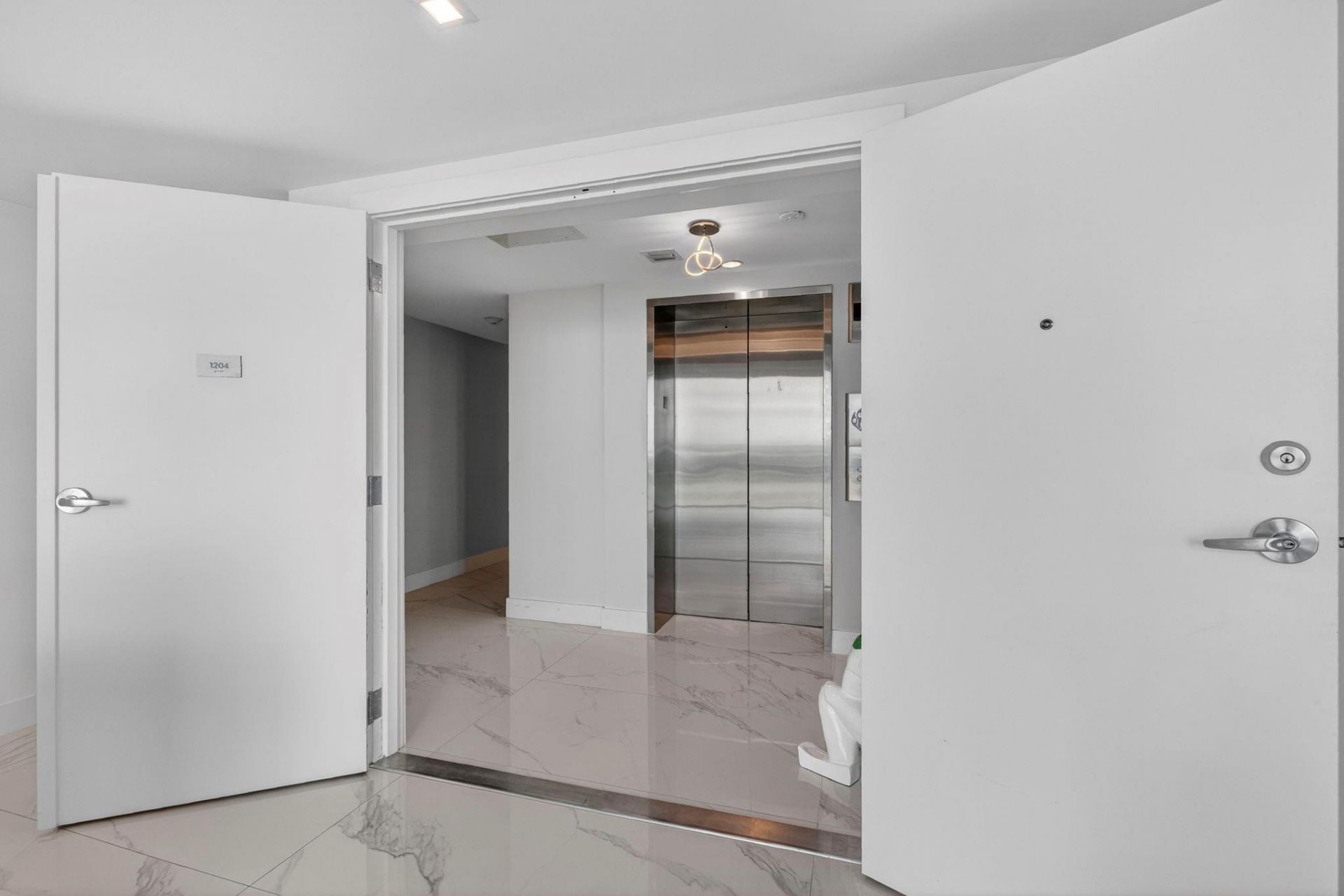 730 N Ocean Boulevard, Unit 1204, Pompano Beach, FL 33062 Photo