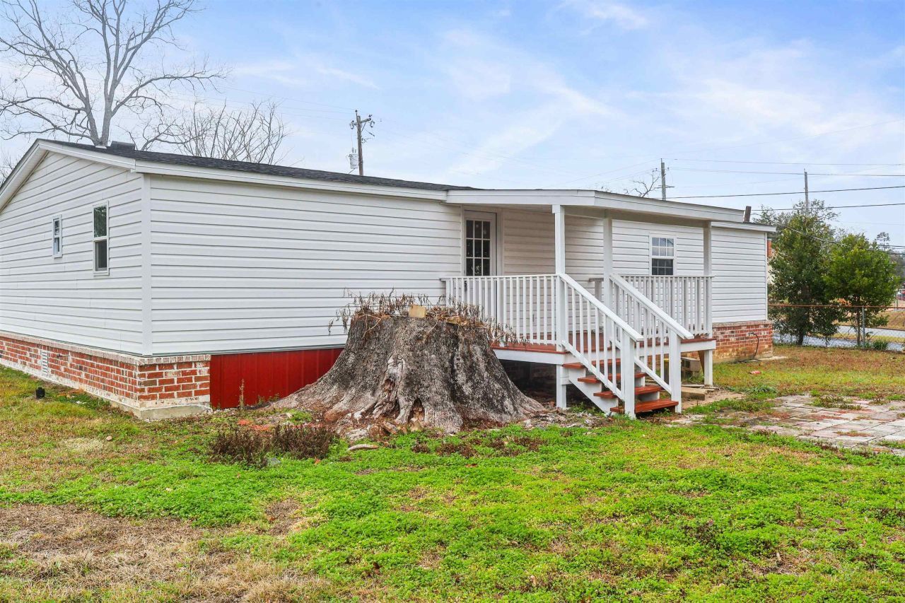 2850 Saint John Street, Marianna, FL 32448 Photo