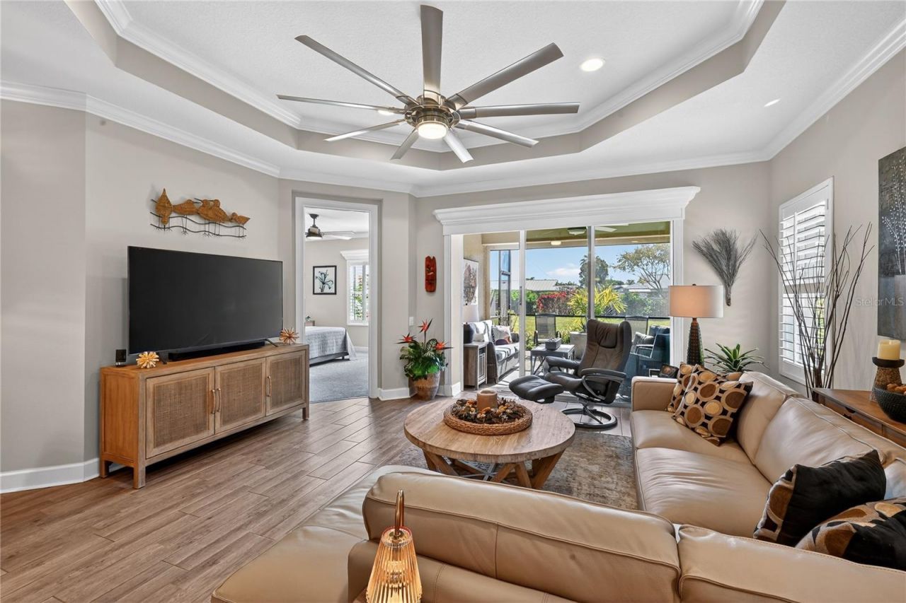 6909 Playa Bella Drive, Bradenton, FL 34209 Photo