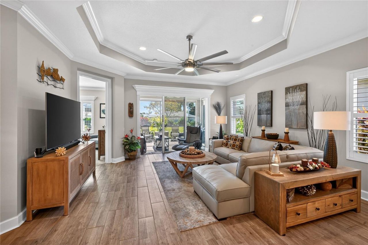 6909 Playa Bella Drive, Bradenton, FL 34209 Photo