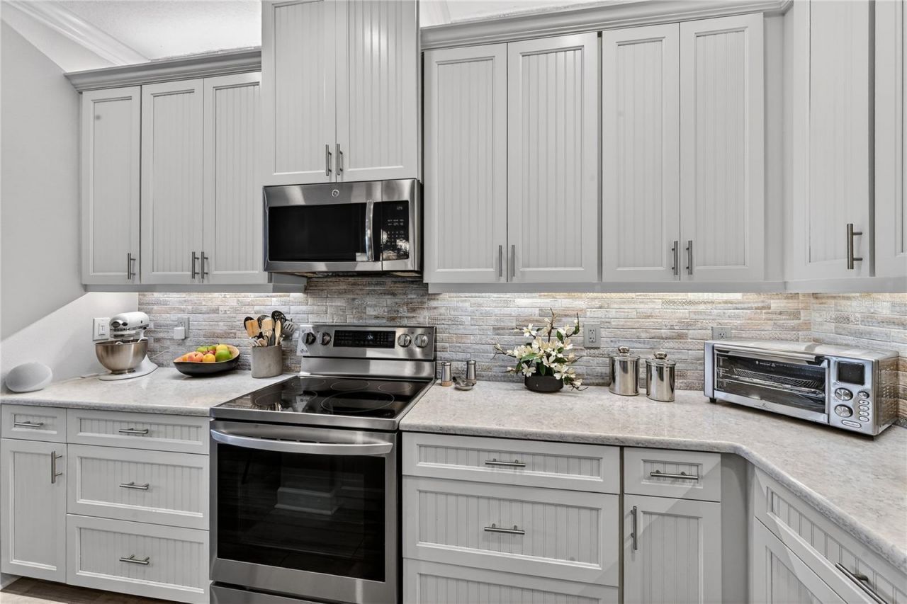 6909 Playa Bella Drive, Bradenton, FL 34209 Photo