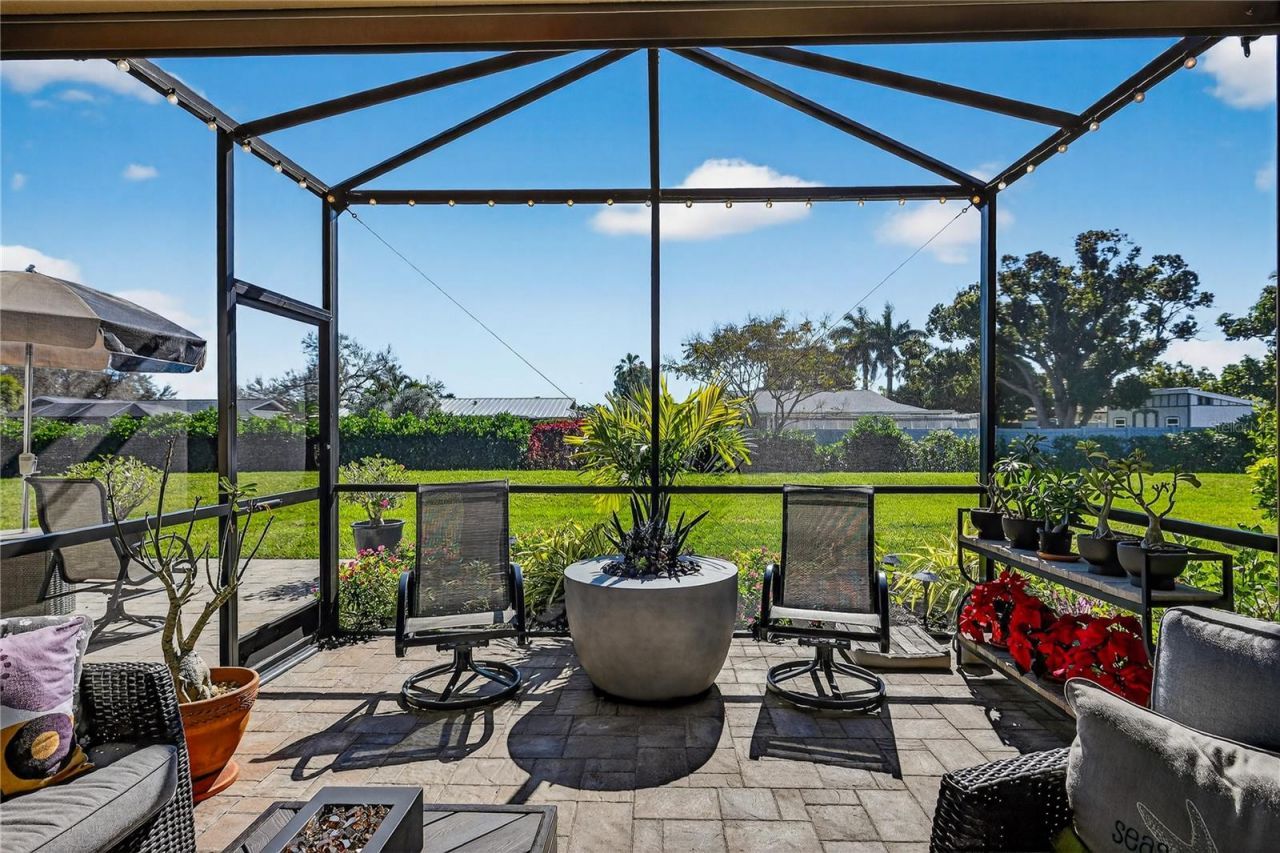 6909 Playa Bella Drive, Bradenton, FL 34209 Photo