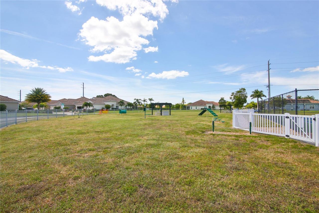 6909 Playa Bella Drive, Bradenton, FL 34209 Photo