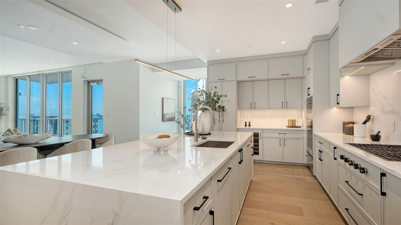 253 Golden Gate Point, Unit 703, Sarasota, FL 34236 Photo