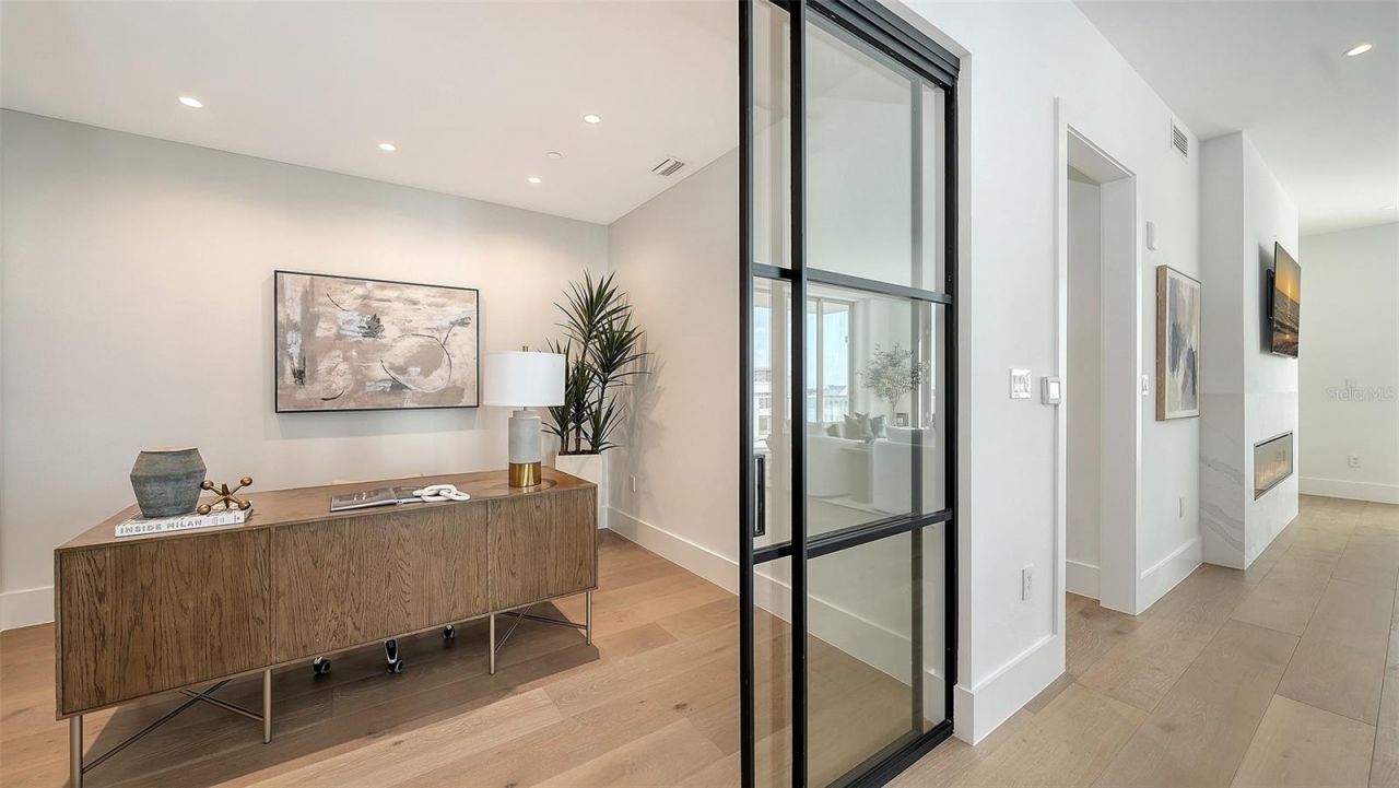 253 Golden Gate Point, Unit 703, Sarasota, FL 34236 Photo