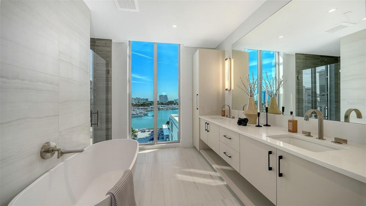 253 Golden Gate Point, Unit 703, Sarasota, FL 34236 Photo