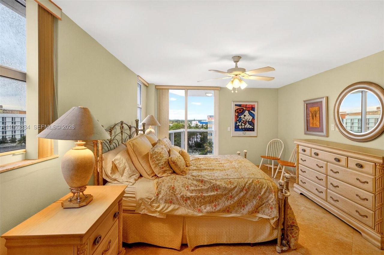 2401 Collins Ave , Unit 908, Miami Beach, FL 33140 Photo