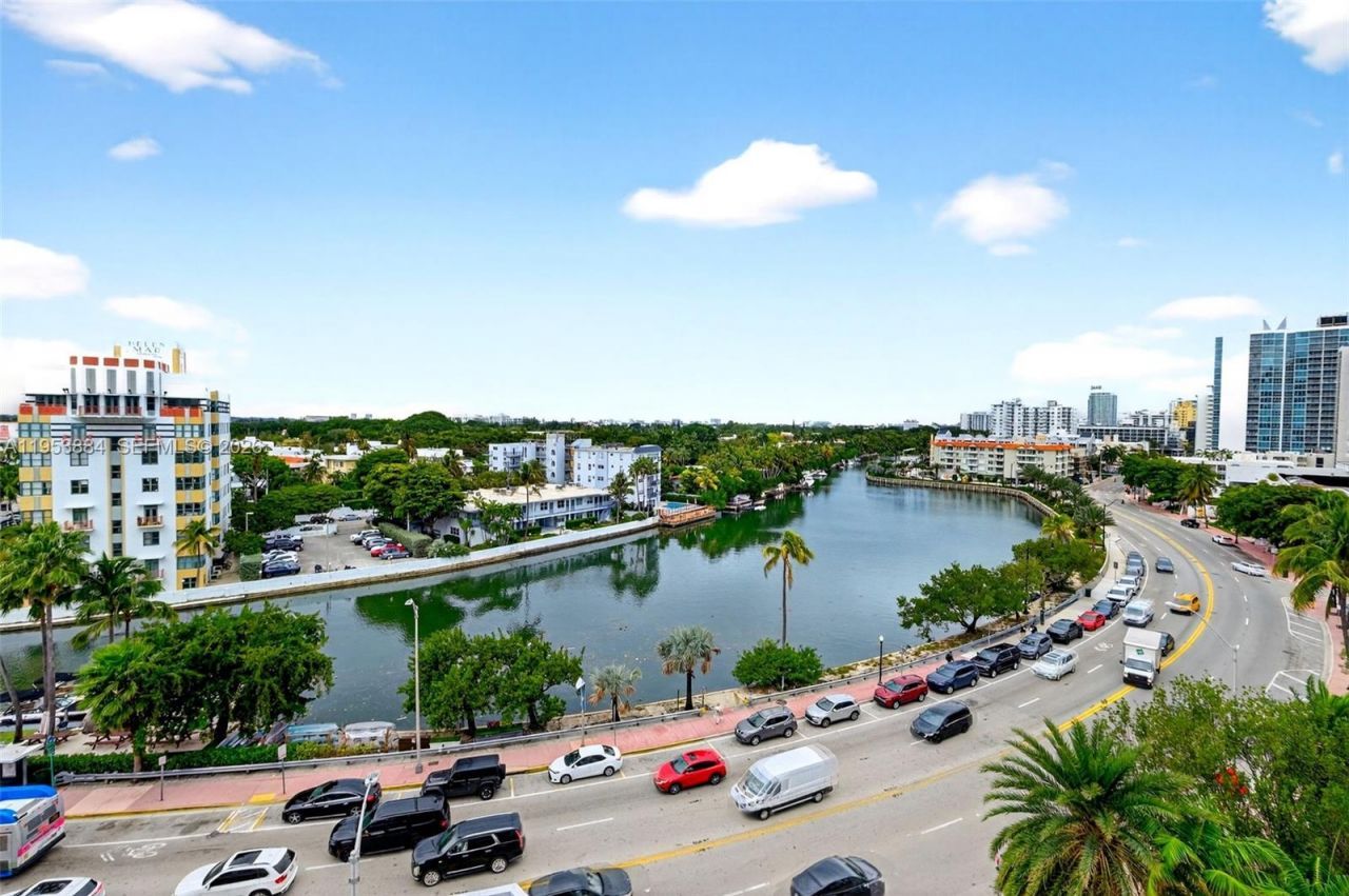 2401 Collins Ave , Unit 908, Miami Beach, FL 33140 Photo