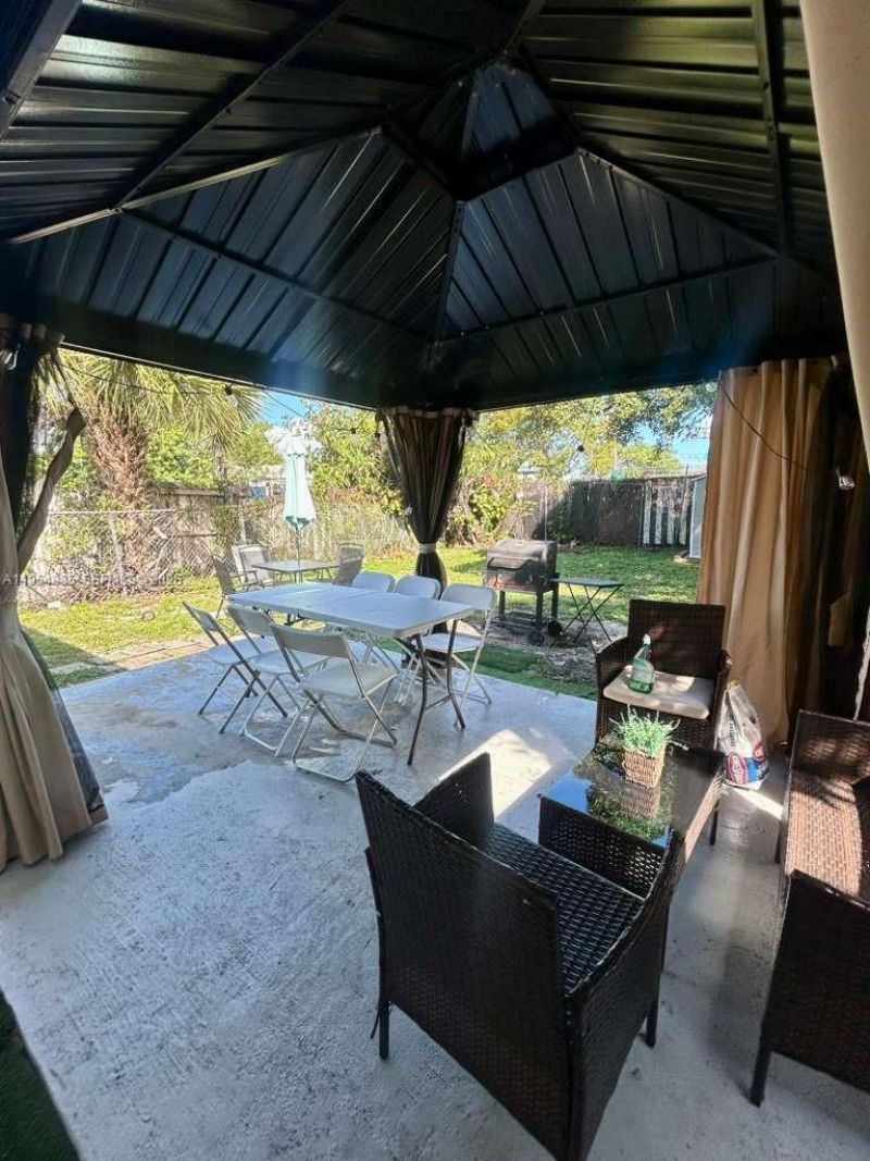 616 NW 22nd Rd, Fort Lauderdale, FL 33311 Photo