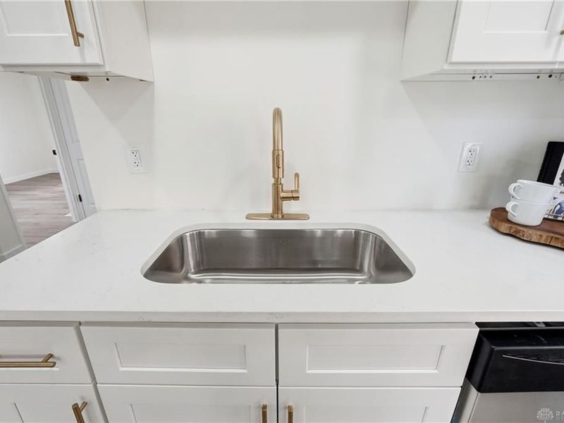 8415 Mayfair Street, Springfield Township, OH 45216 Photo 24