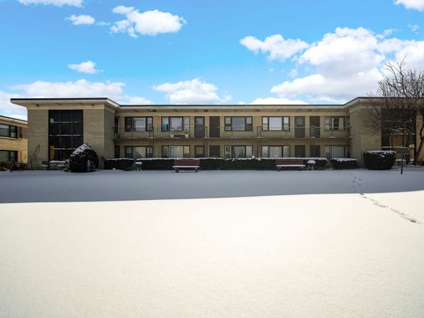 12 King Arthur Court, Unit 11, Northlake, IL 60164