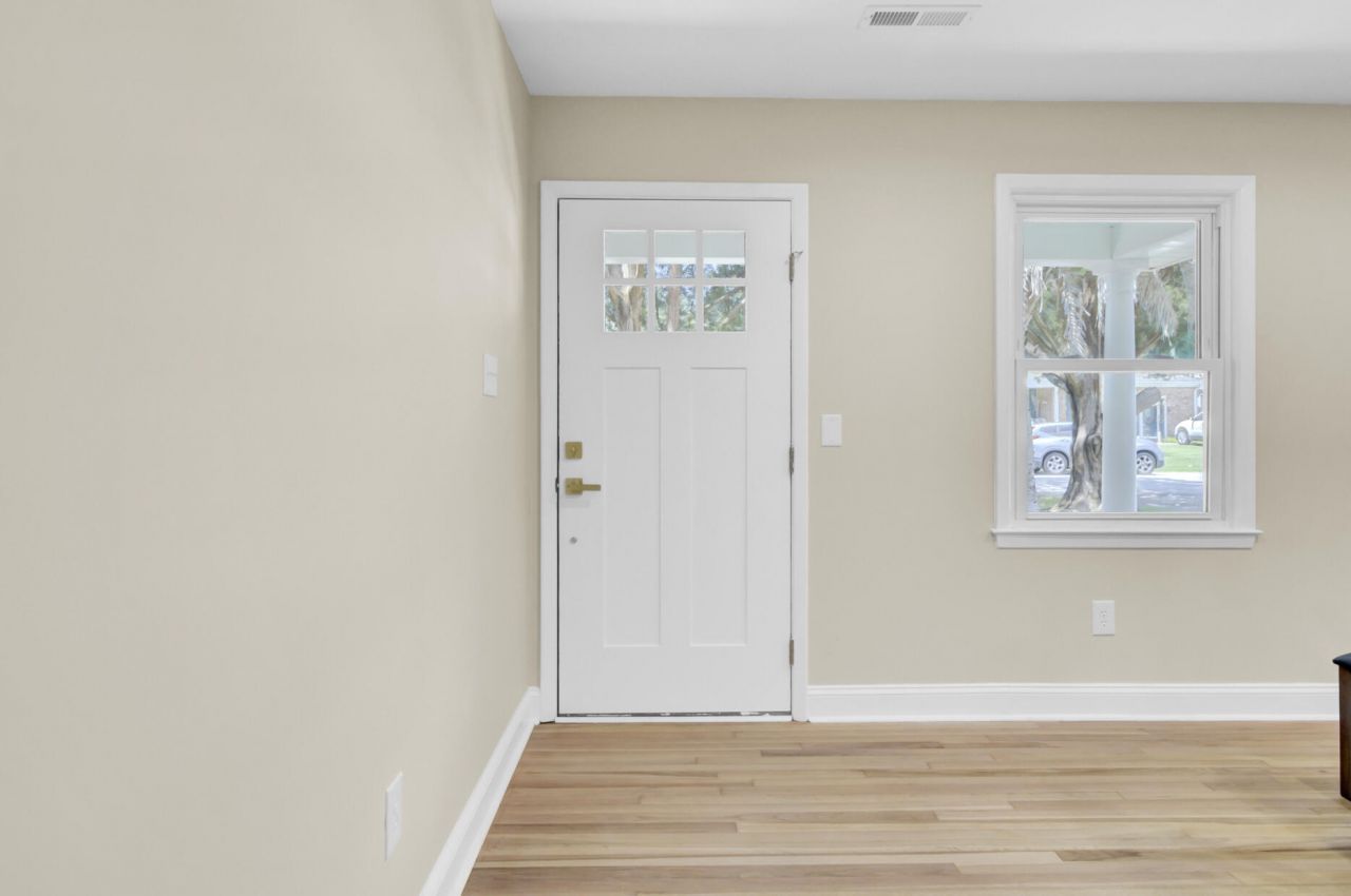 6008 Rembert Drive Photo 11