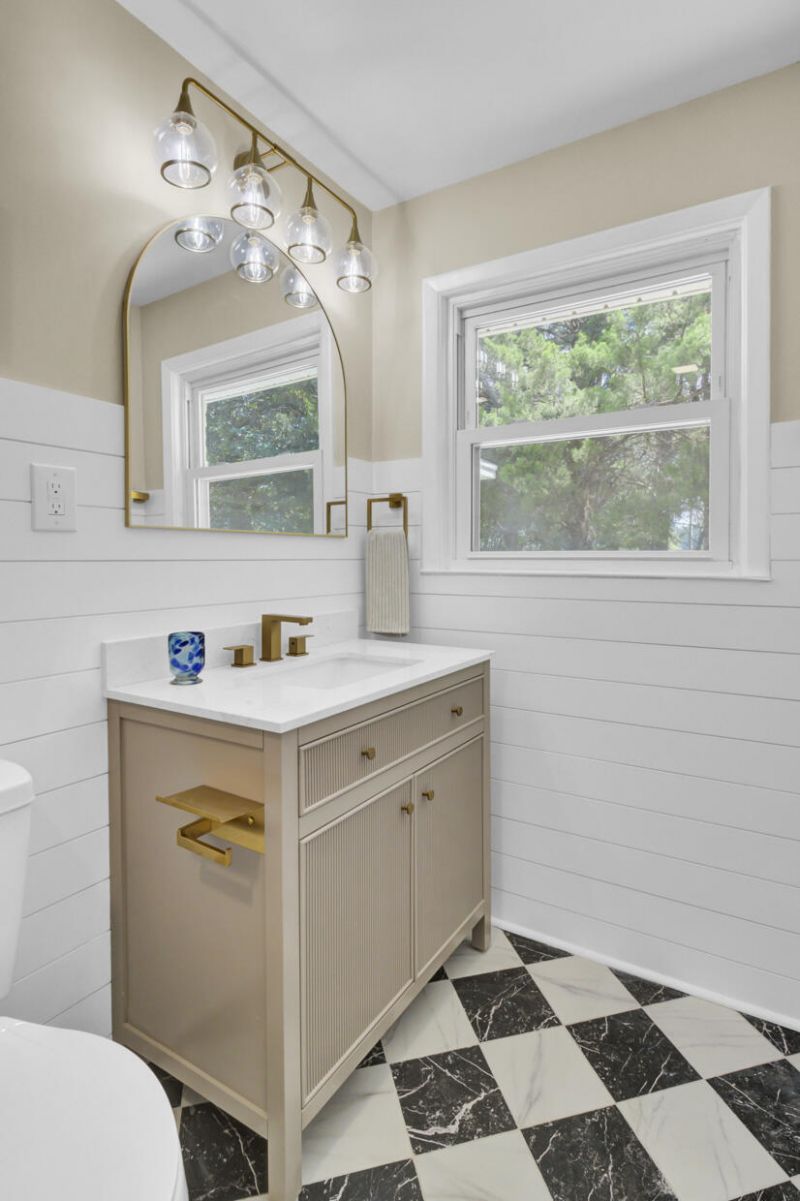 6008 Rembert Drive Photo 26