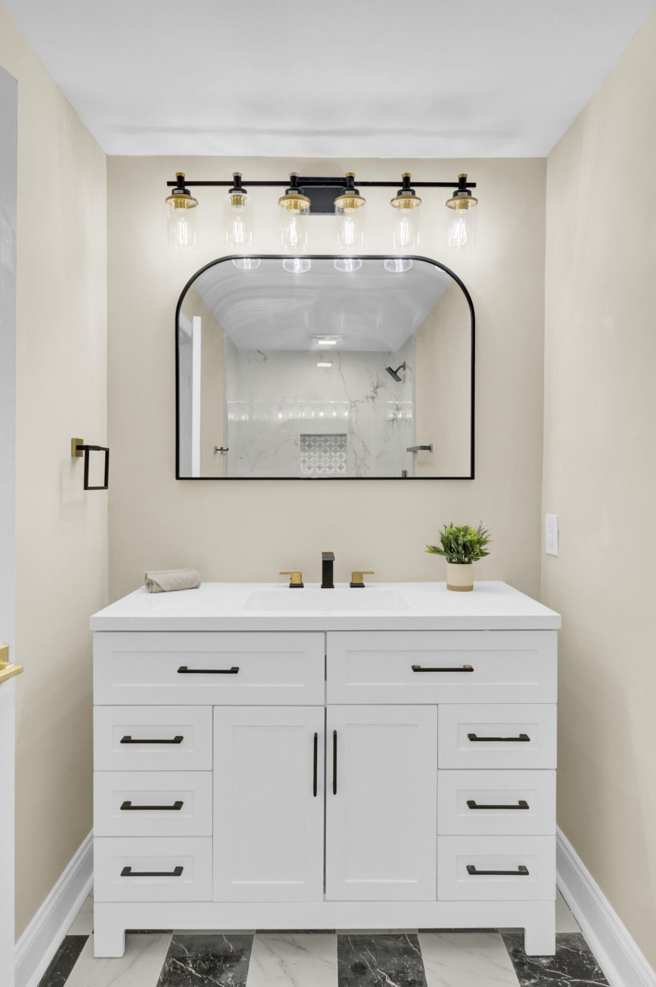 6008 Rembert Drive Photo 27