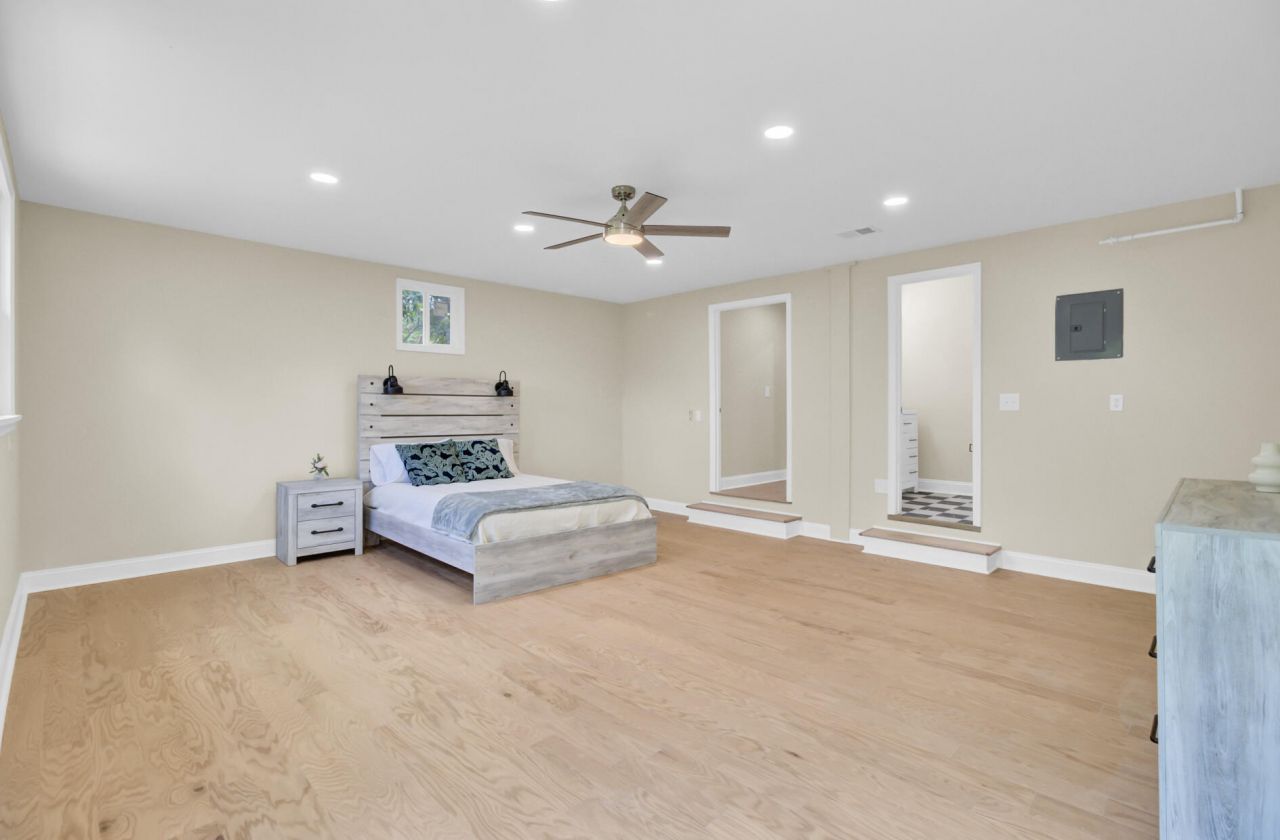 6008 Rembert Drive Photo 28