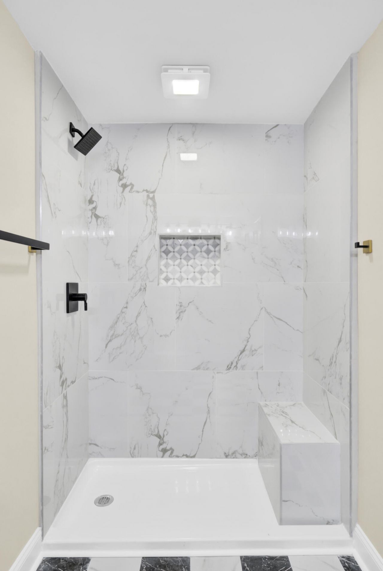 6008 Rembert Drive Photo 29