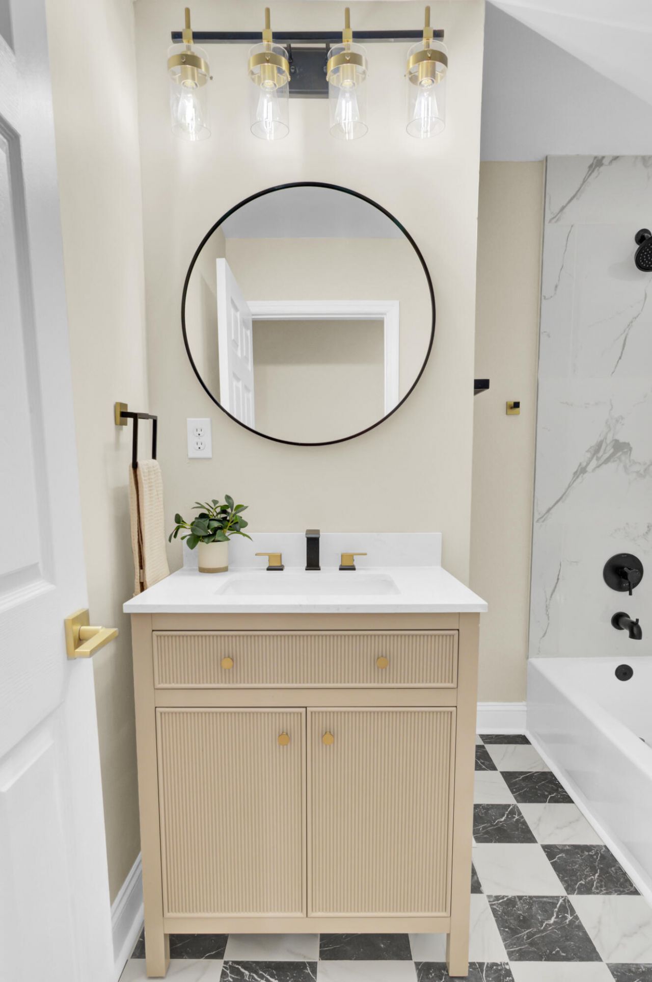 6008 Rembert Drive Photo 33