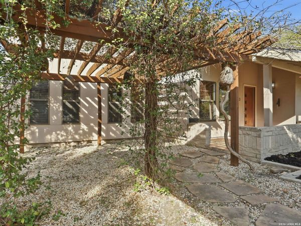 543 ROBINHOOD PL, San Antonio, TX 78209
