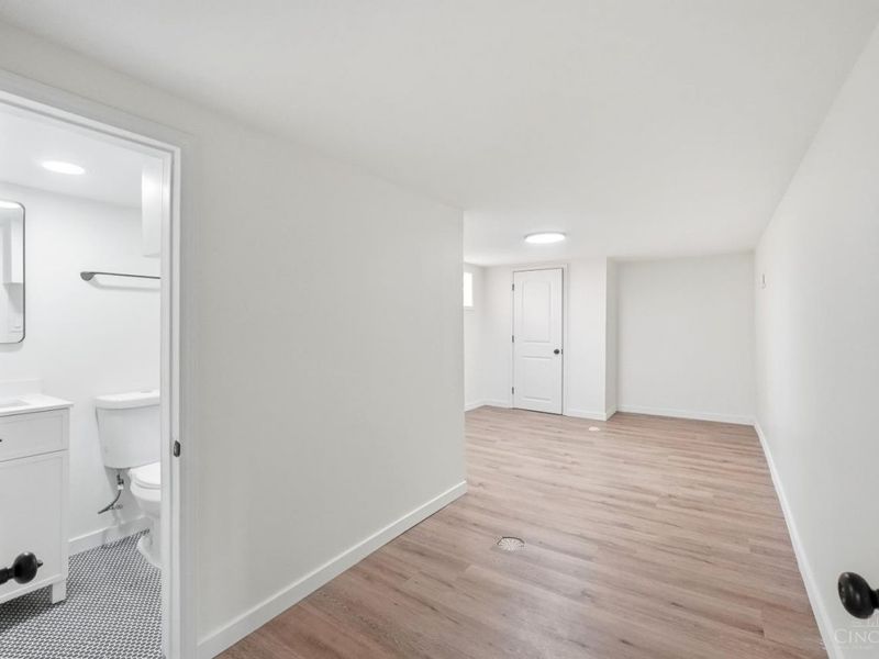 8415 Mayfair Street, Springfield Twp., OH 45216 Photo 7