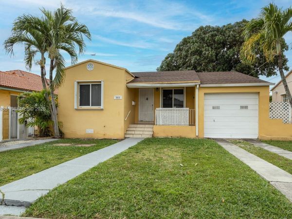 3050 NW 2nd St, Miami, FL 33125