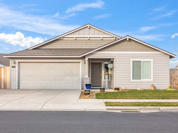 224 NW Monte Vista Avenue, Madras, OR 97741