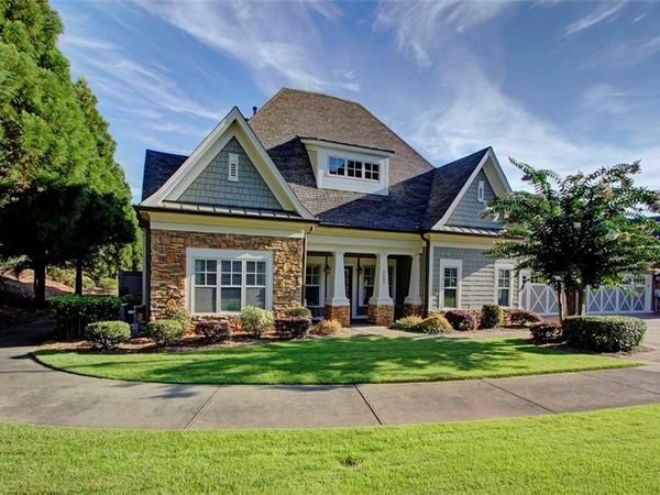 2689 Middlecreek Way, Cumming, GA 30041