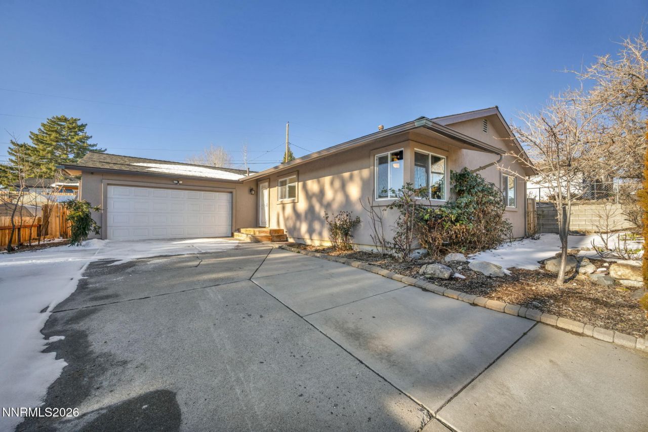 7575 Halifax Drive, Reno, NV 89506 Photo