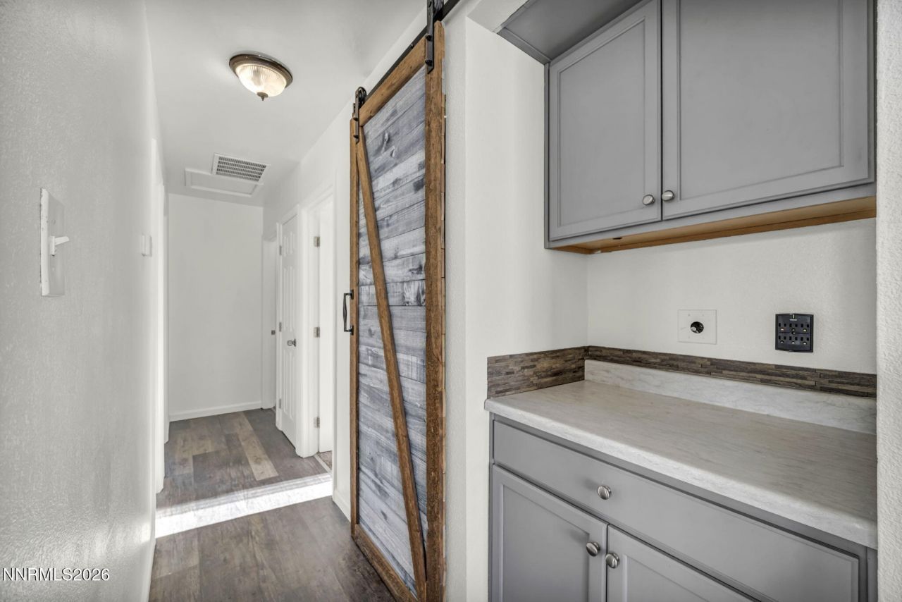 7575 Halifax Drive, Reno, NV 89506 Photo