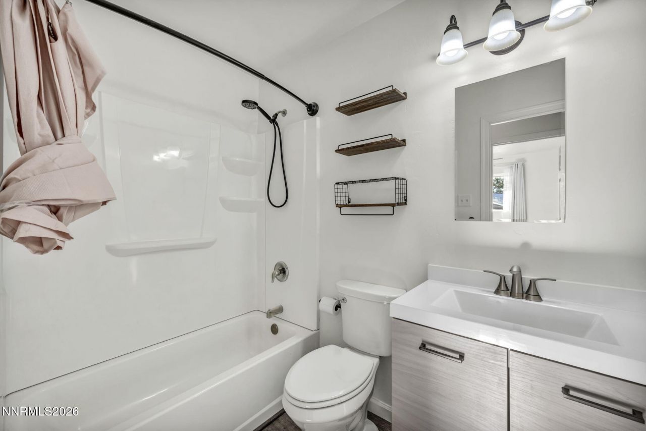 7575 Halifax Drive, Reno, NV 89506 Photo