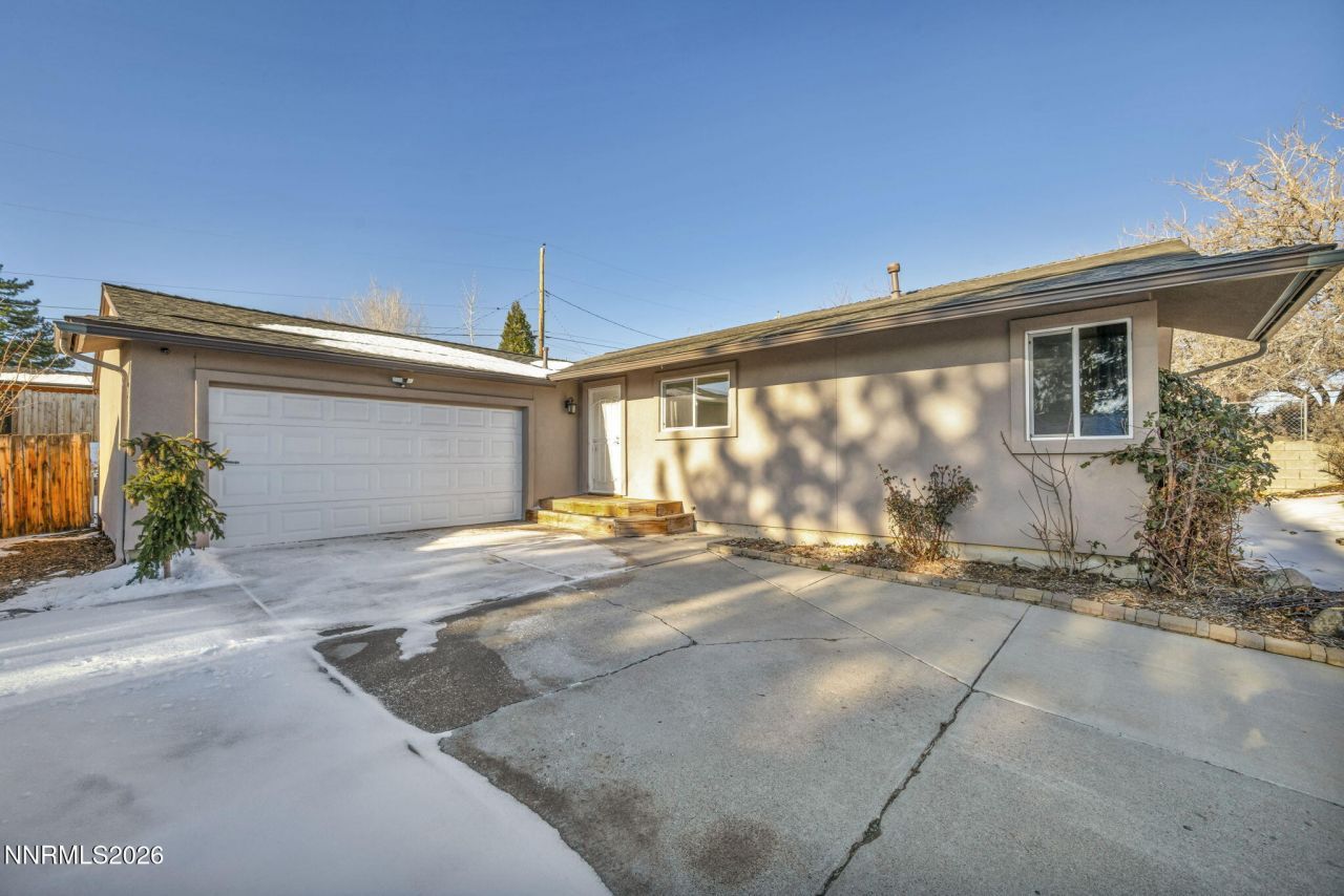7575 Halifax Drive, Reno, NV 89506 Photo